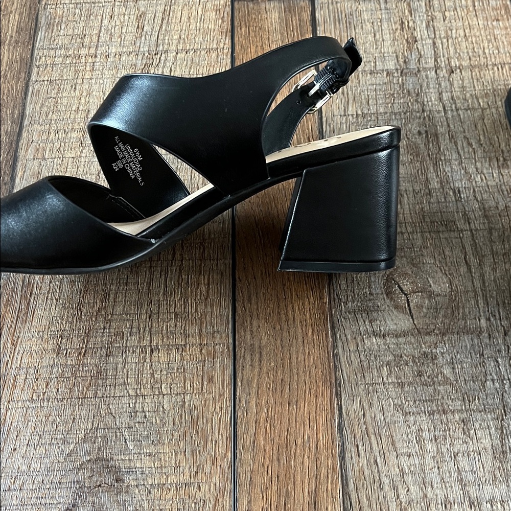 Black Block Heel Sandals - Picture 3 of 6